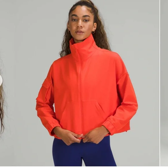 NWT Lululemon Cinched Hem Jacket Autumn Red Size
XS/S Anorak Cropped Windbreaker - Picture 4 of 13